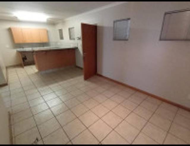 2 BEDROOM APARTMENT FOR SALE IN HATFIELD